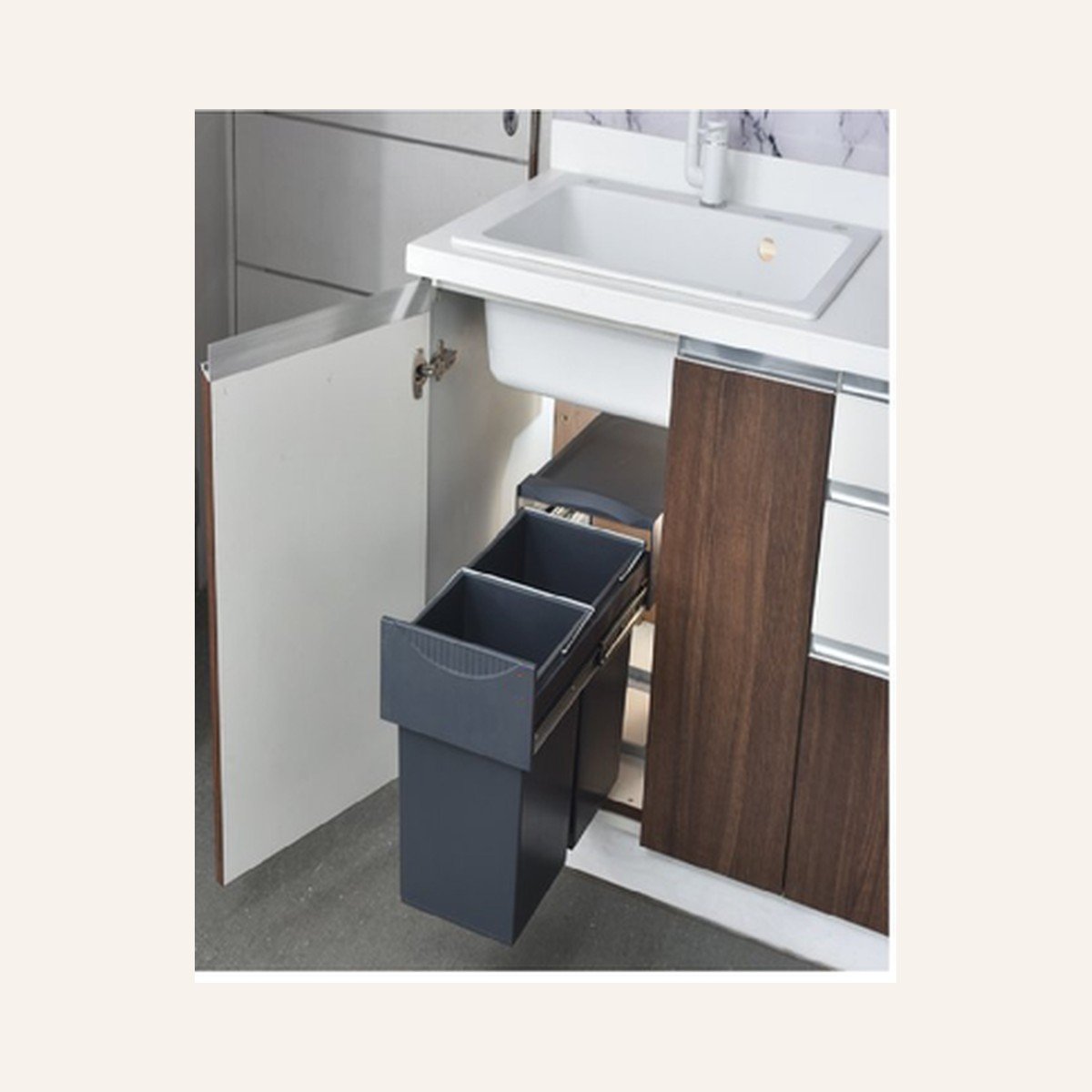 Dustbin Pull Out