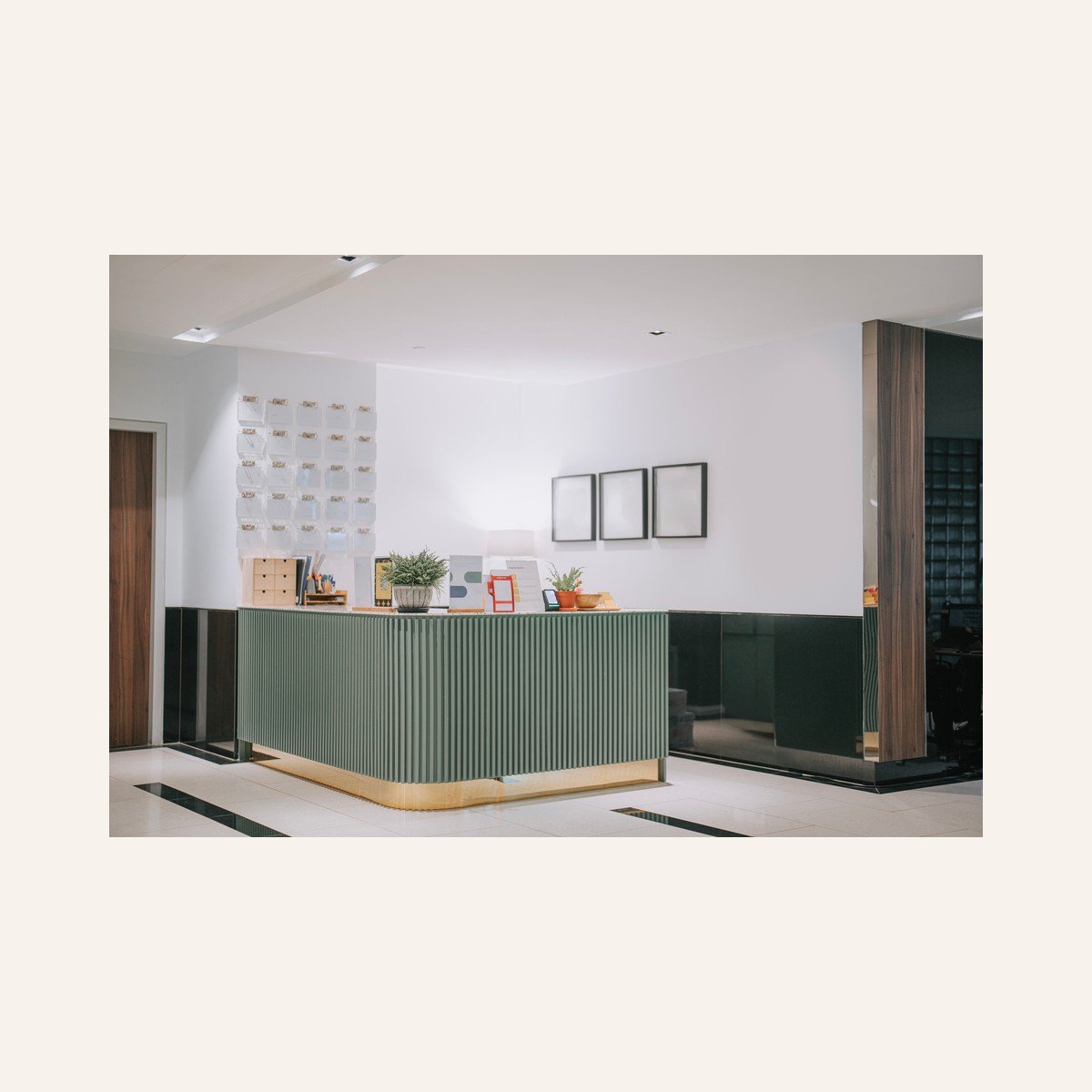 Reception Counter 12