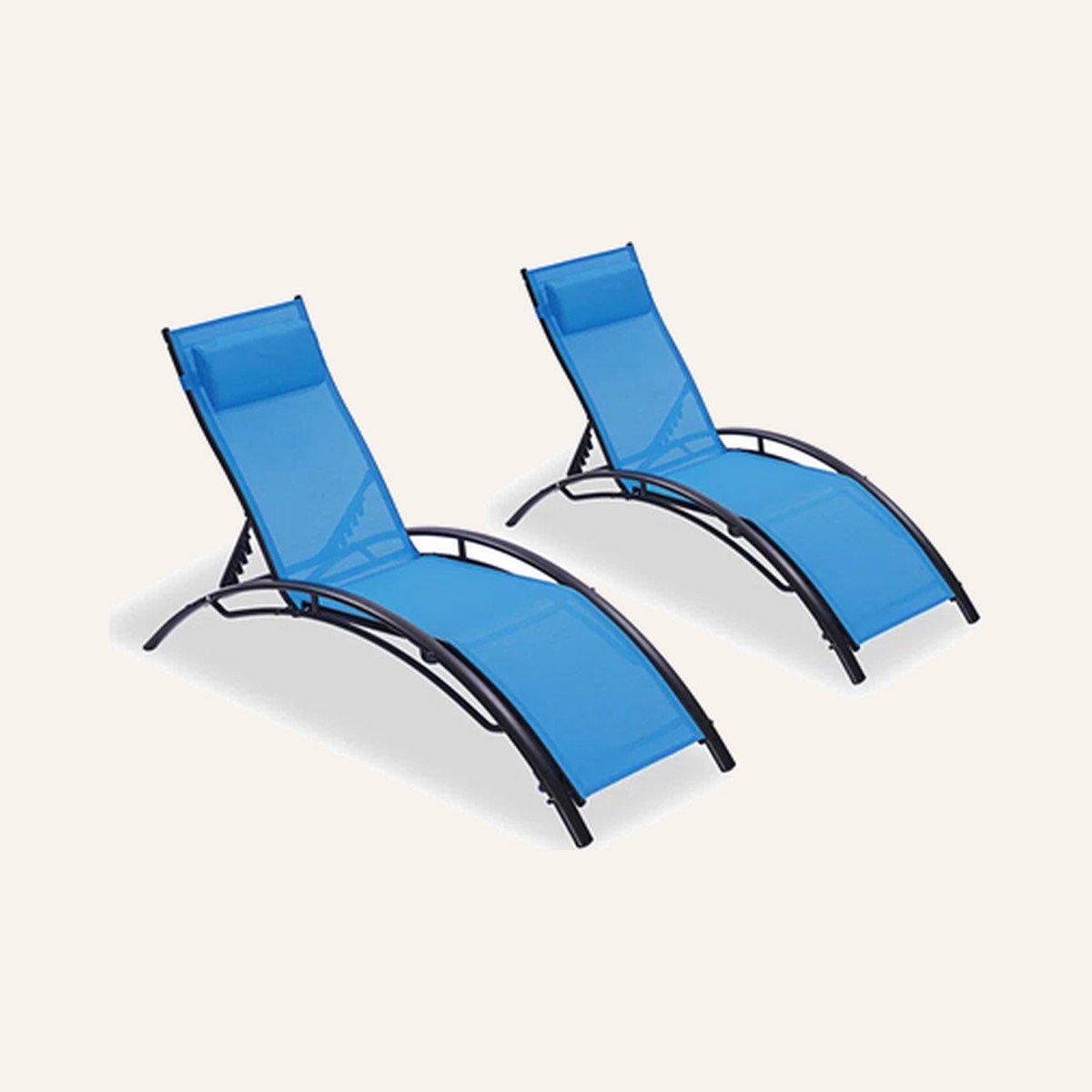Poolside Lounge 3